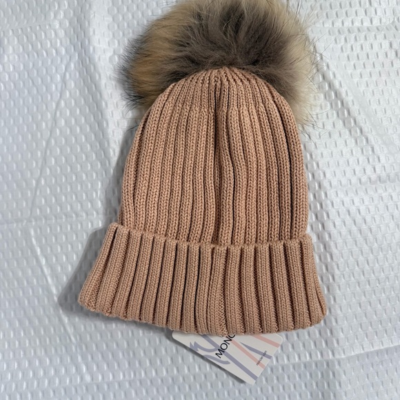 Moncler Women’s Ribbed Knit Beanie Hat w/ Fur Pom Beige Blush NWT One Size - Picture 3 of 4